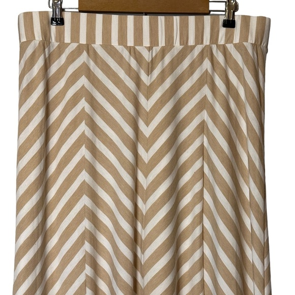 Maurices Tan/White Diagonal Striped Maxi Skirt Size XL #H1213 NWT Soft! - Picture 2 of 10
